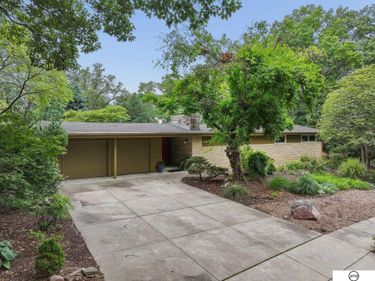 1619 Circle Drive, Lincoln, NE 68506