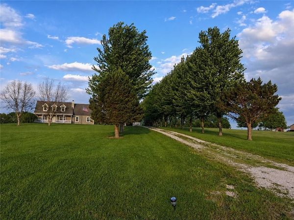 865 NW 1901st Road, Lone Jack, MO 64070