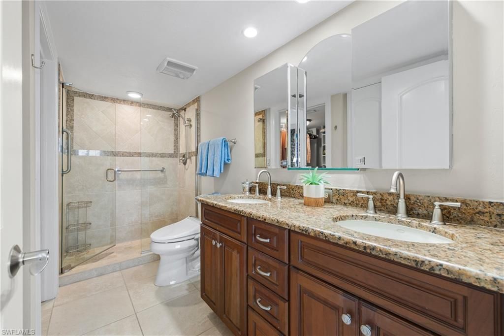 15 Bluebill Ave , Unit 606, Naples, FL 34108 Photo