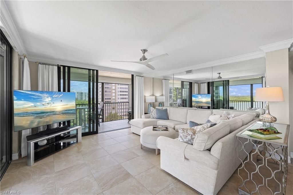 15 Bluebill Ave , Unit 606, Naples, FL 34108 Photo