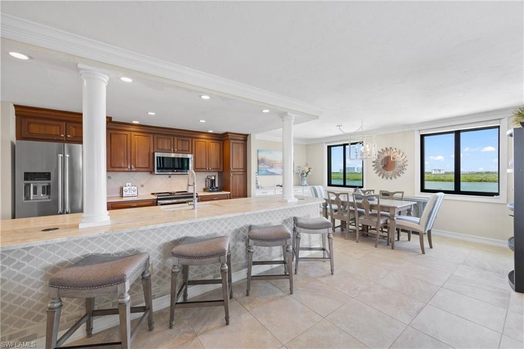 15 Bluebill Ave , Unit 606, Naples, FL 34108 Photo