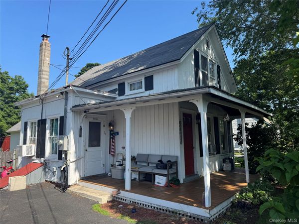 30 Clinton Street , Center Moriches, NY 11934