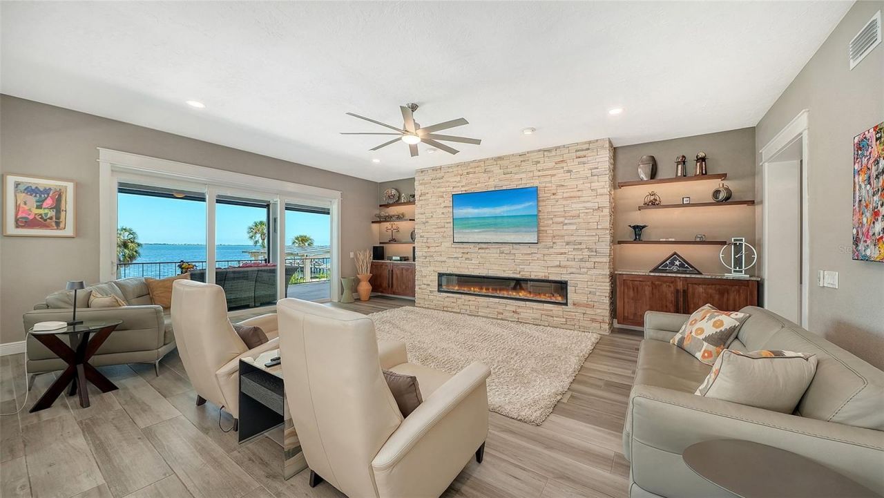 7418 Westmoreland Drive, Sarasota, FL 34243 Photo