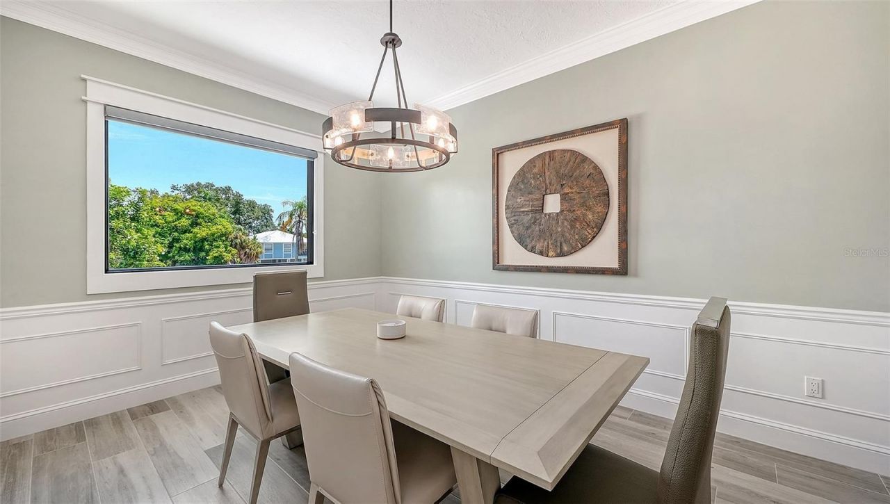 7418 Westmoreland Drive, Sarasota, FL 34243 Photo