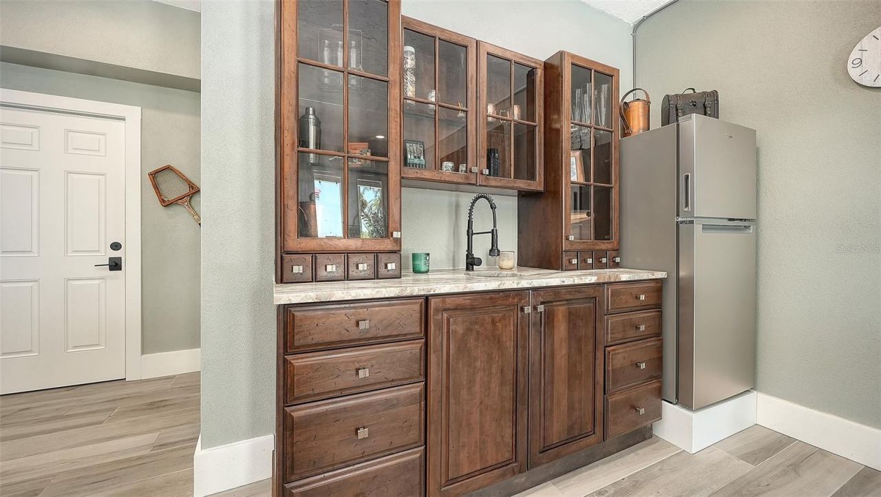 7418 Westmoreland Drive, Sarasota, FL 34243 Photo