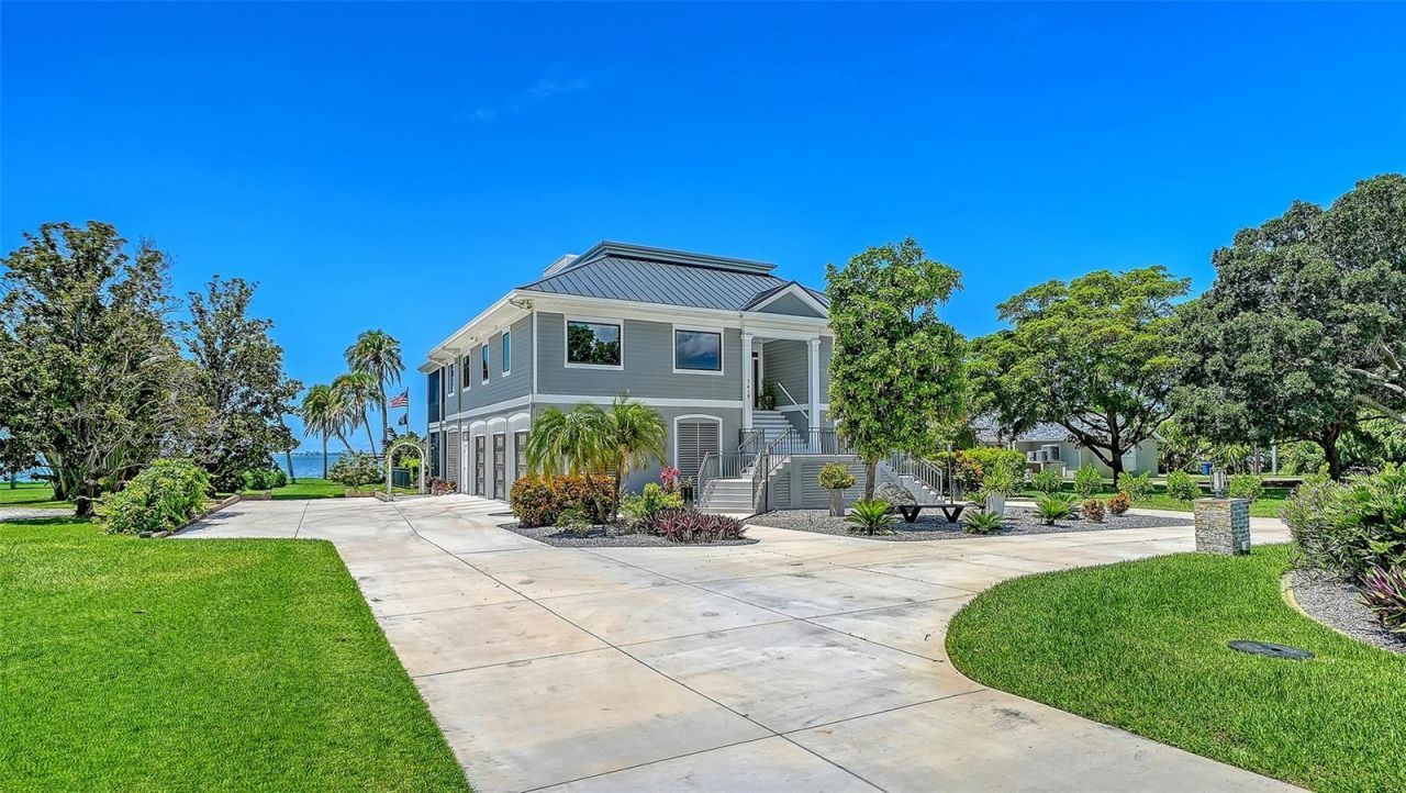 7418 Westmoreland Drive, Sarasota, FL 34243 Photo