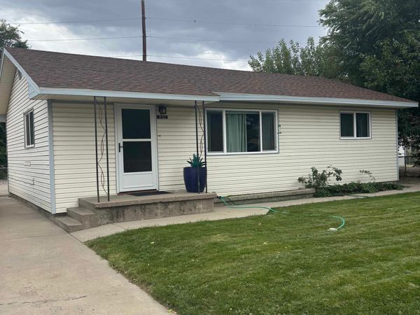 932 Laura Avenue , Fruita, CO 81521