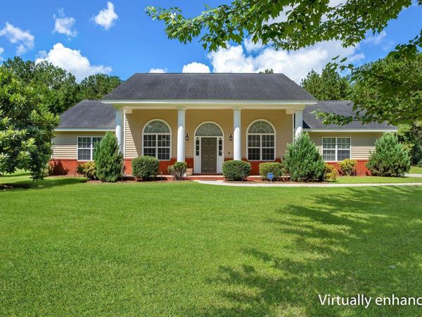 365 Sparkleberry Boulevard , Quincy, FL 32351