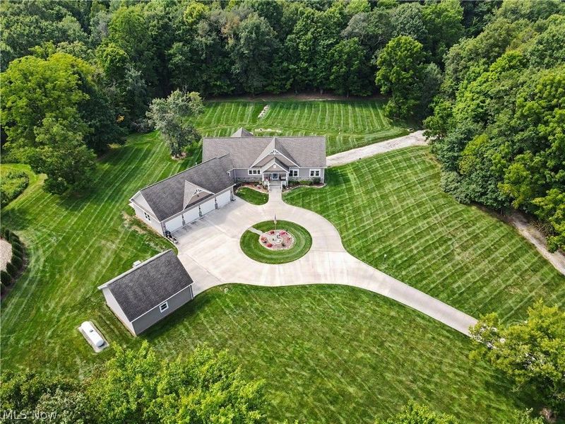 9619 Limeridge Road, Mantua, OH 44255 Photo 4