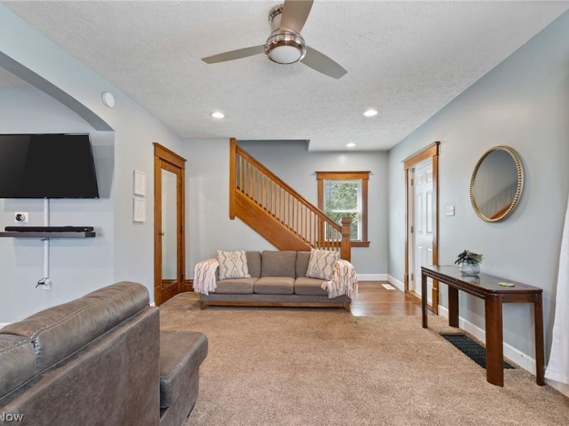 218 W North Street, Wooster, OH 44691 Photo 5