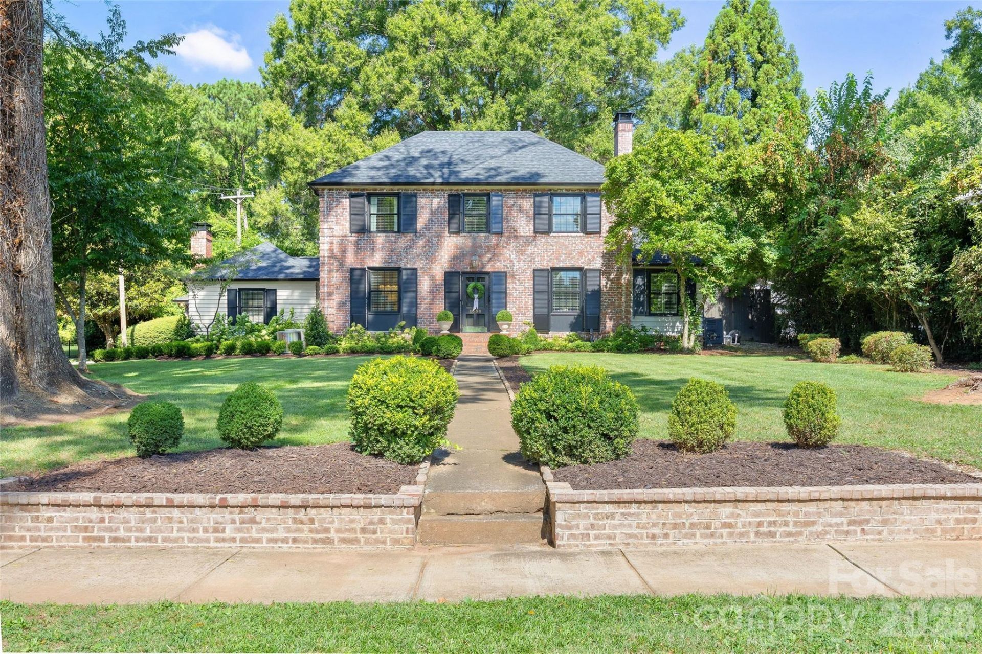 1838 S Wendover Road, Charlotte, NC 28211 Main Photo