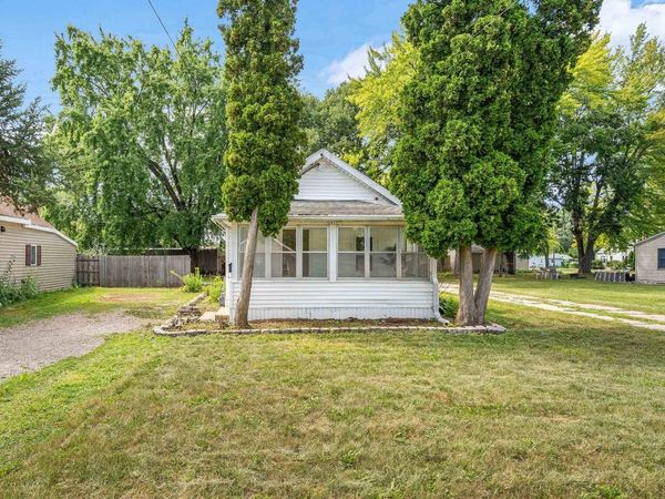 1837 PLYMOUTH STREET, Oshkosh, WI 54901