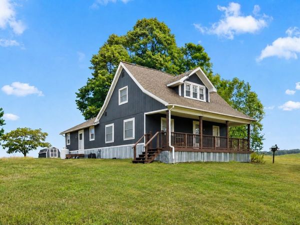 9649 48 Road E, Cadillac, MI 49601