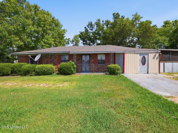 2603 Murphree Drive, Greenwood, MS 38930
