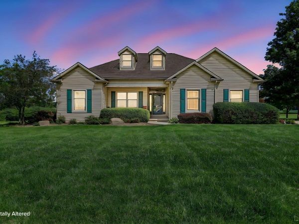 11998 Carroll , Blissfield, MI 49228