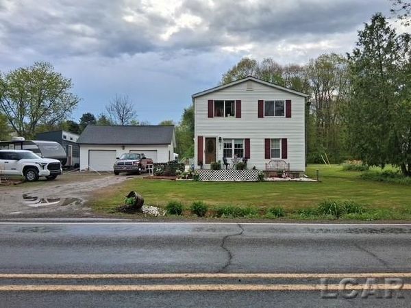 10505 Hall , Whitmore Lake, MI 48189