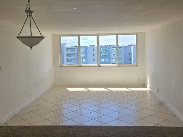 9143 SW 77th Ave , Unit B801, Miami, FL 33156