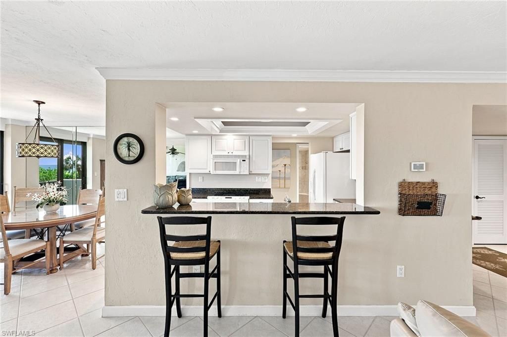 10475 Gulf Shore Dr, Unit 114, Naples, FL 34108 Photo