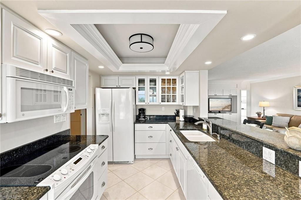 10475 Gulf Shore Dr, Unit 114, Naples, FL 34108 Photo