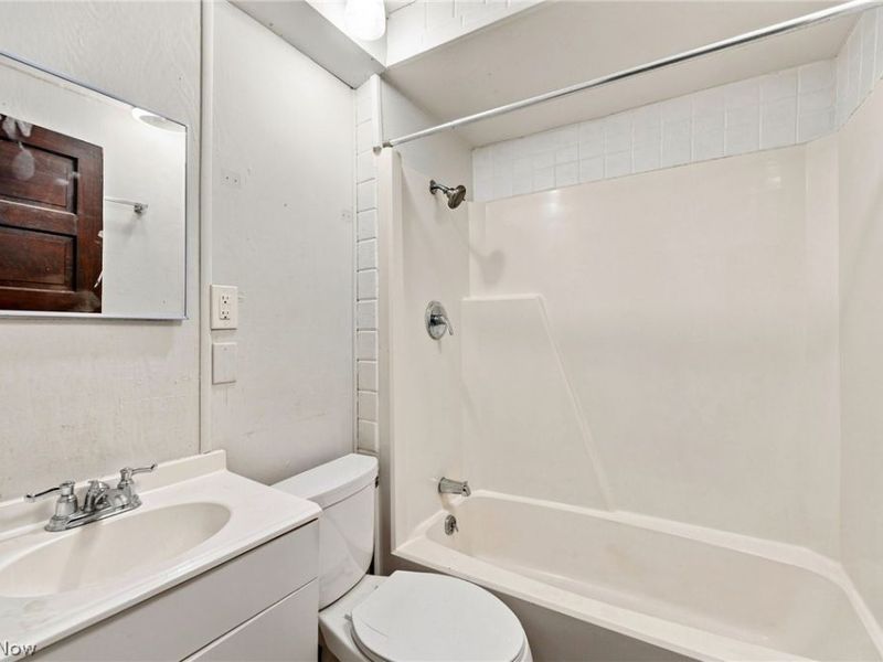 2056 W 101st Street, Cleveland, OH 44102 Photo 15