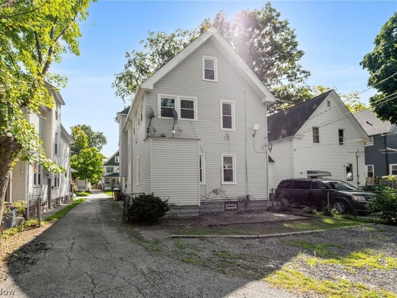2056 W 101st Street, Cleveland, OH 44102 Photo 35