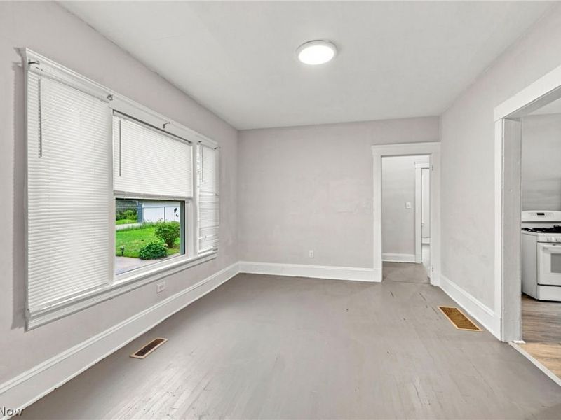 2056 W 101st Street, Cleveland, OH 44102 Photo 8