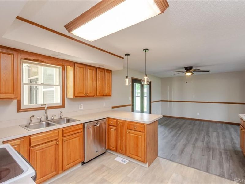23 Lakengren Drive, Eaton, OH 45320 Photo 11