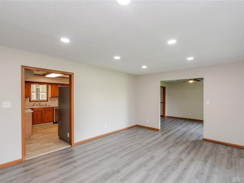 23 Lakengren Drive, Eaton, OH 45320 Photo 3