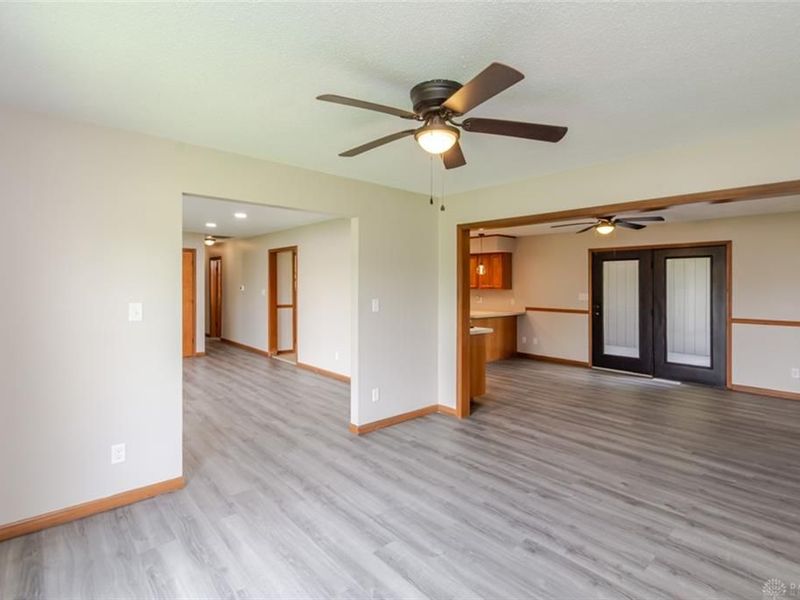 23 Lakengren Drive, Eaton, OH 45320 Photo 5