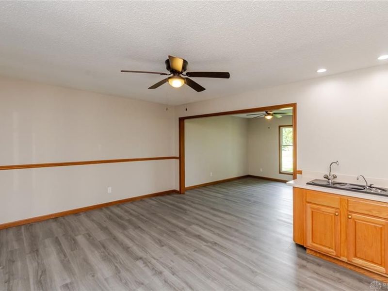 23 Lakengren Drive, Eaton, OH 45320 Photo 9