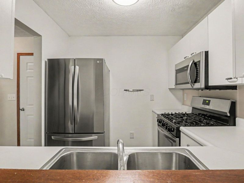 5641 Wigmore Drive, Unit 51E, Columbus, OH 43235 Photo 10
