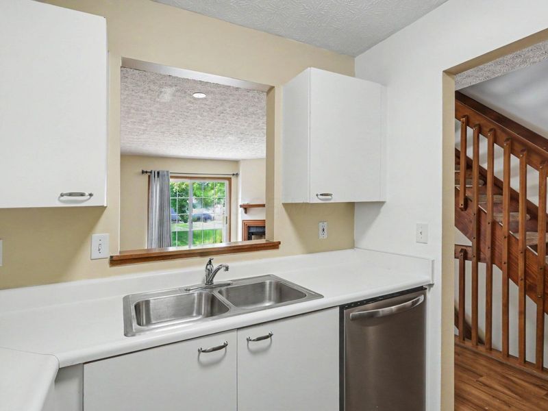 5641 Wigmore Drive, Unit 51E, Columbus, OH 43235 Photo 11
