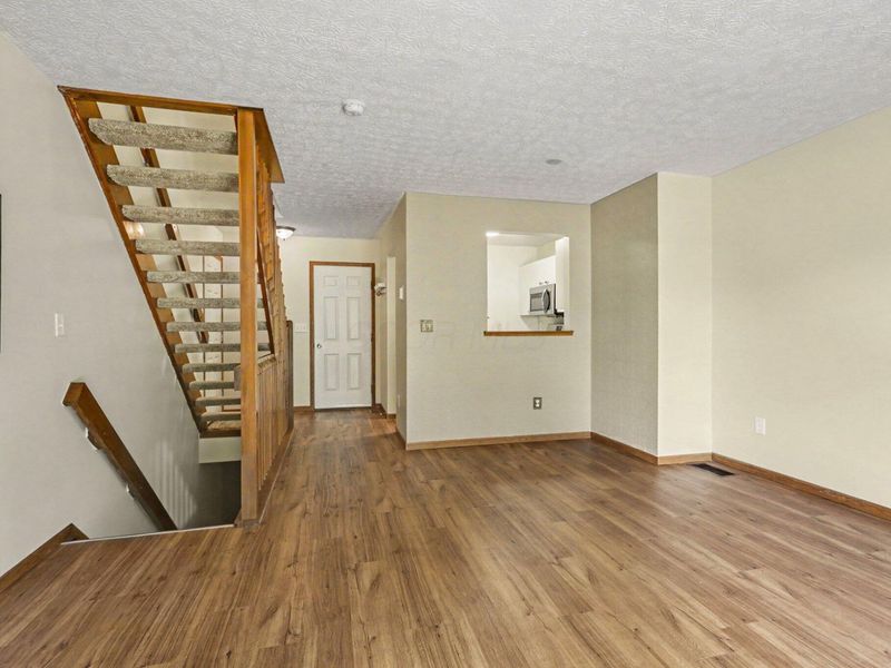 5641 Wigmore Drive, Unit 51E, Columbus, OH 43235 Photo 8