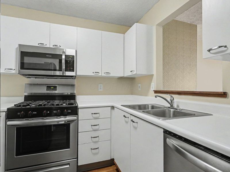 5641 Wigmore Drive, Unit 51E, Columbus, OH 43235 Photo 9