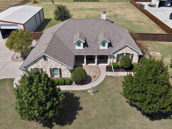 320 Brooks Drive, Nevada, TX 75173