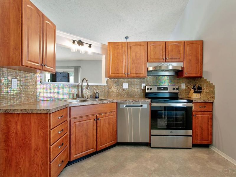 7213 Bluecrest Drive, Anderson Township, OH 45230 Photo 6