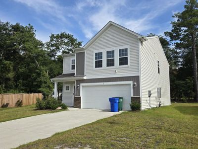 6 Parkwood Court , Camden, SC 29020