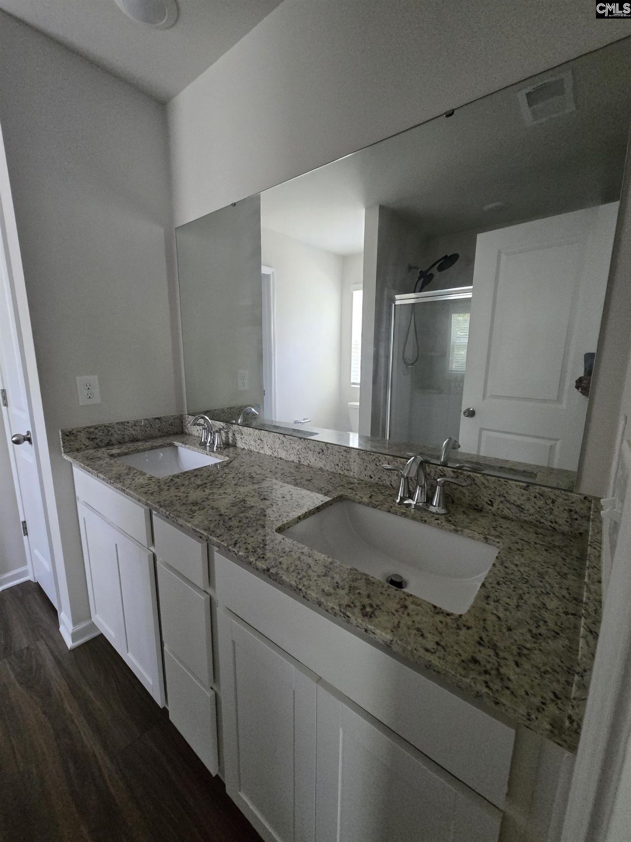 6 Parkwood Court Photo 19