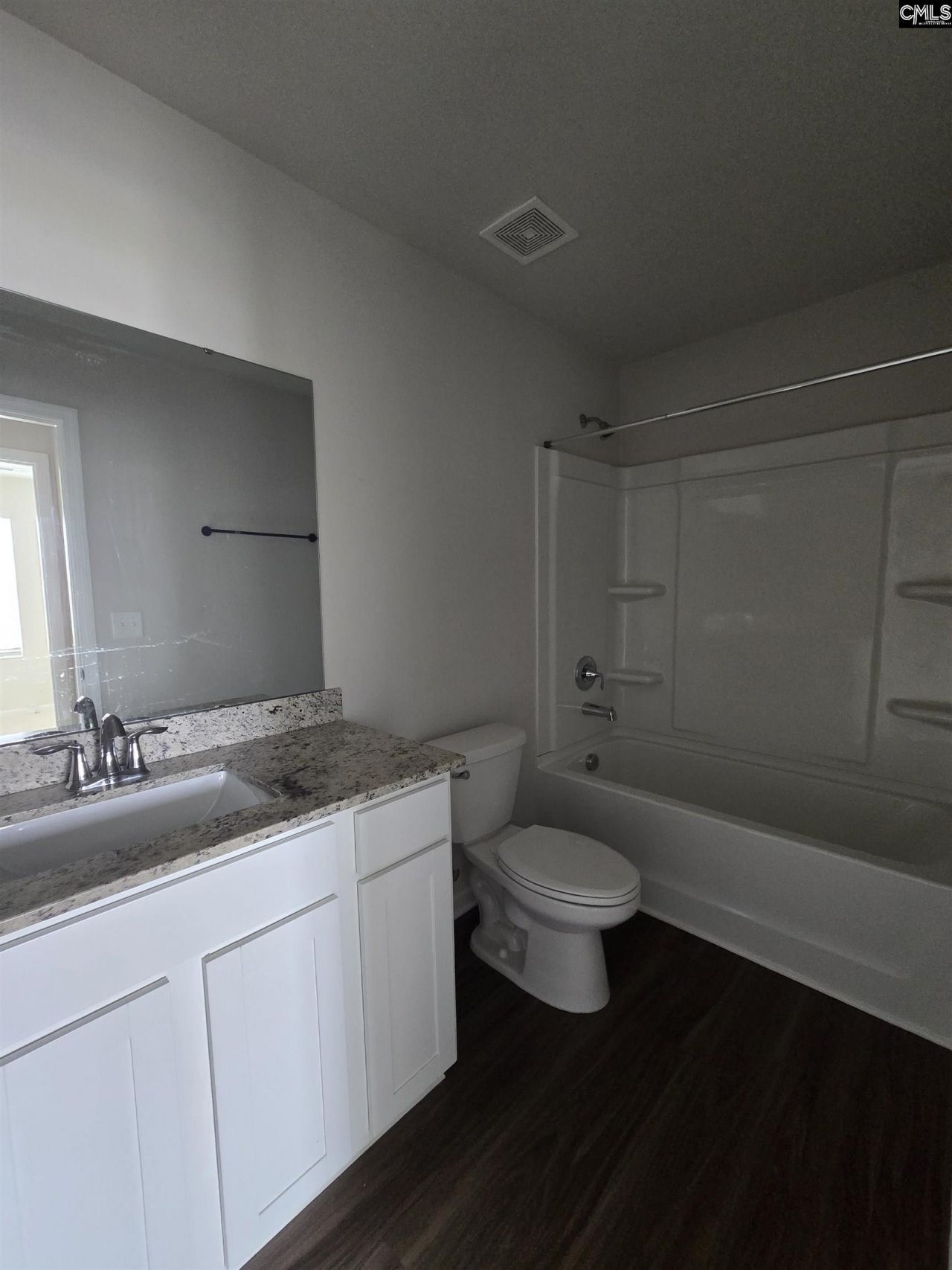 6 Parkwood Court Photo 26