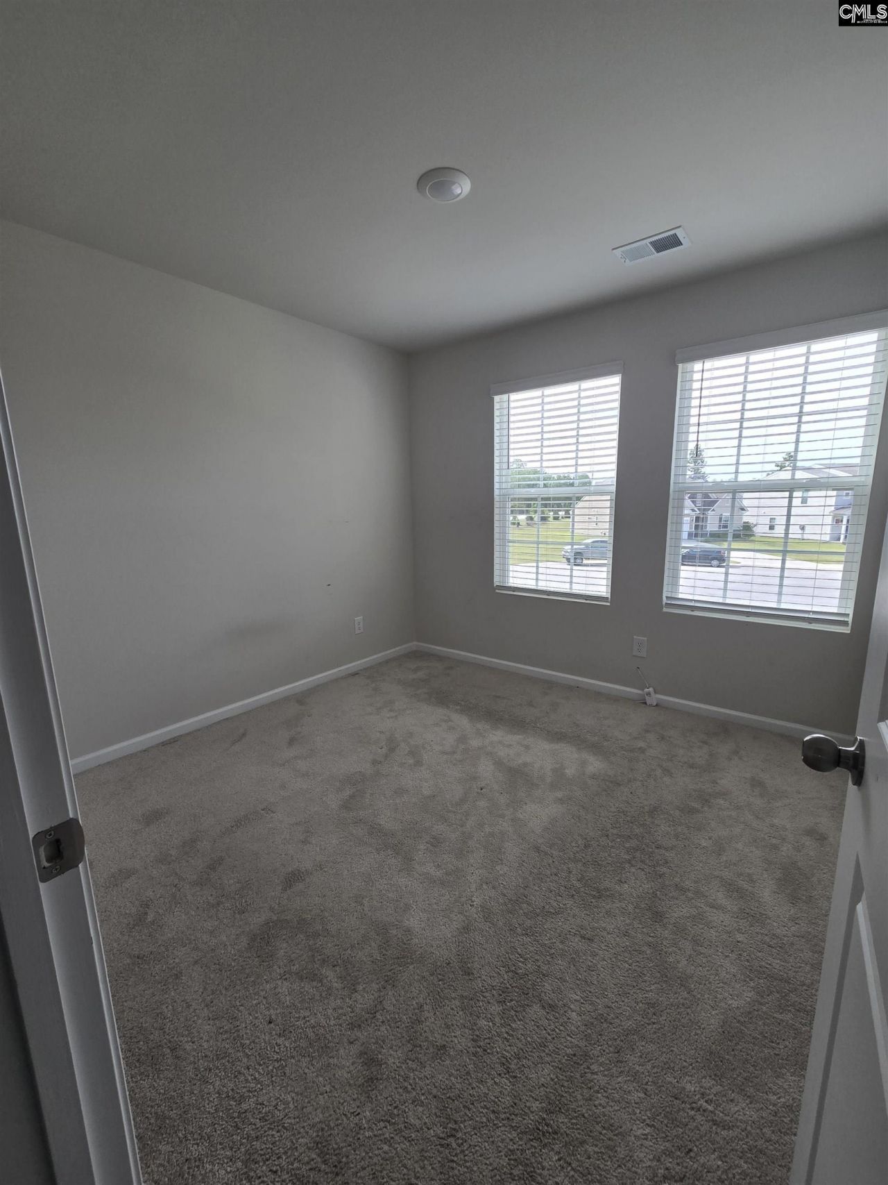6 Parkwood Court Photo 27