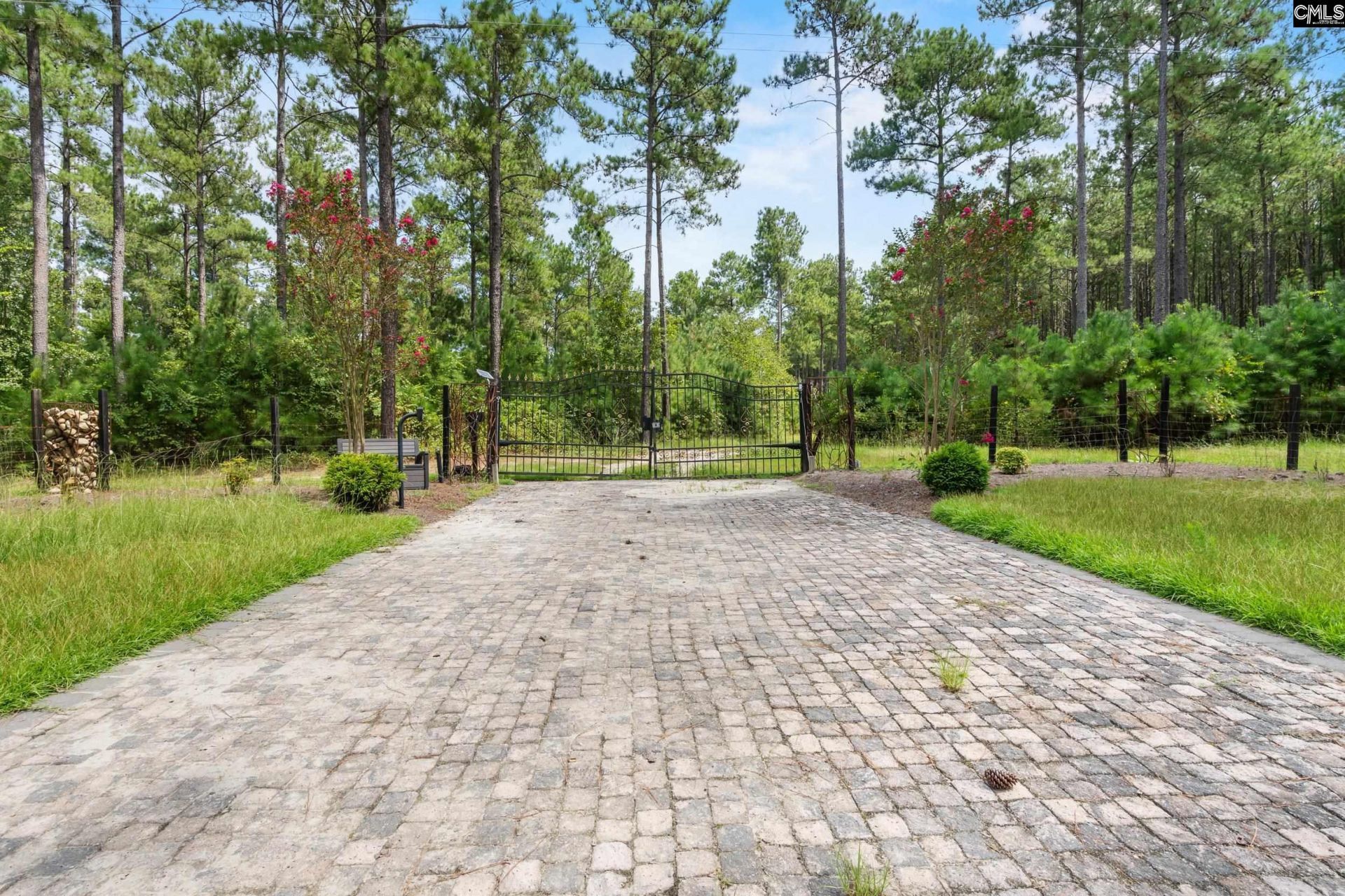 2390 Mount Hebron Road Photo 4