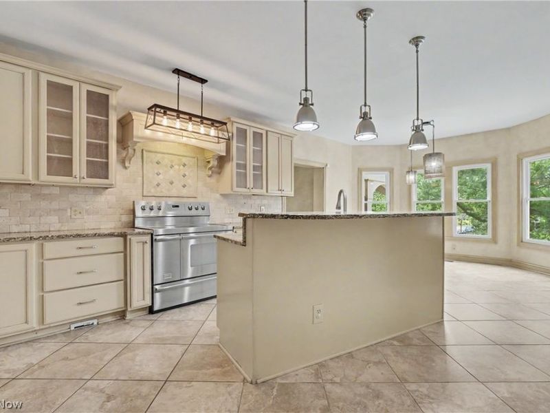 5671 Brownstone Circle NW, Canton, OH 44718 Photo 11