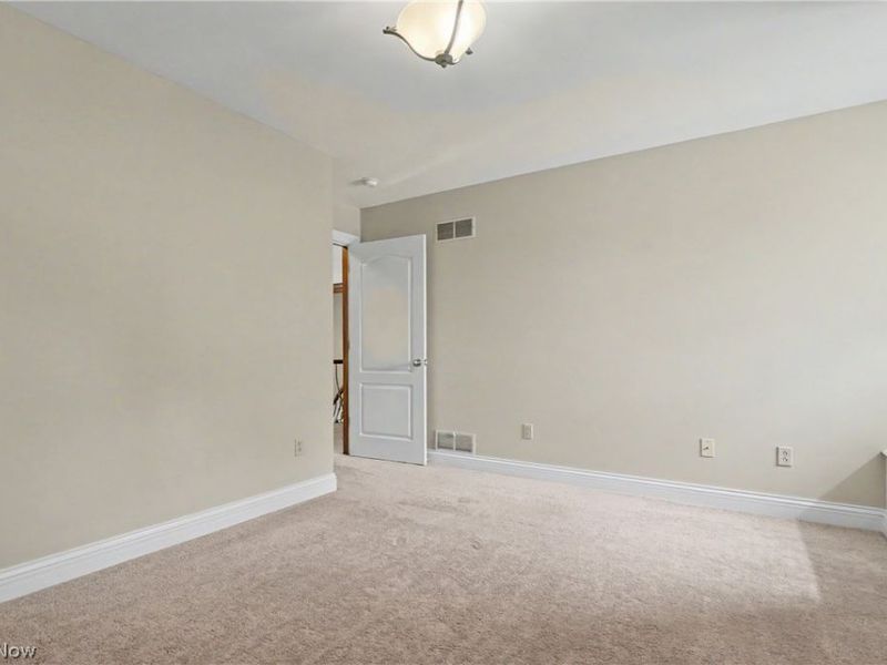 5671 Brownstone Circle NW, Canton, OH 44718 Photo 33