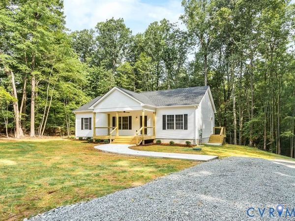 111 General Lee Court , Montross, VA 22520
