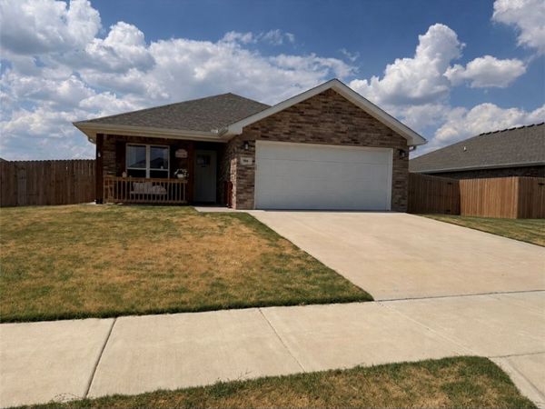 904 Sparrow Street , Siloam Springs, AR 72761