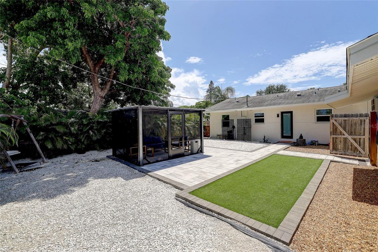 2121 Palm Terrace, Sarasota, FL 34231 Photo