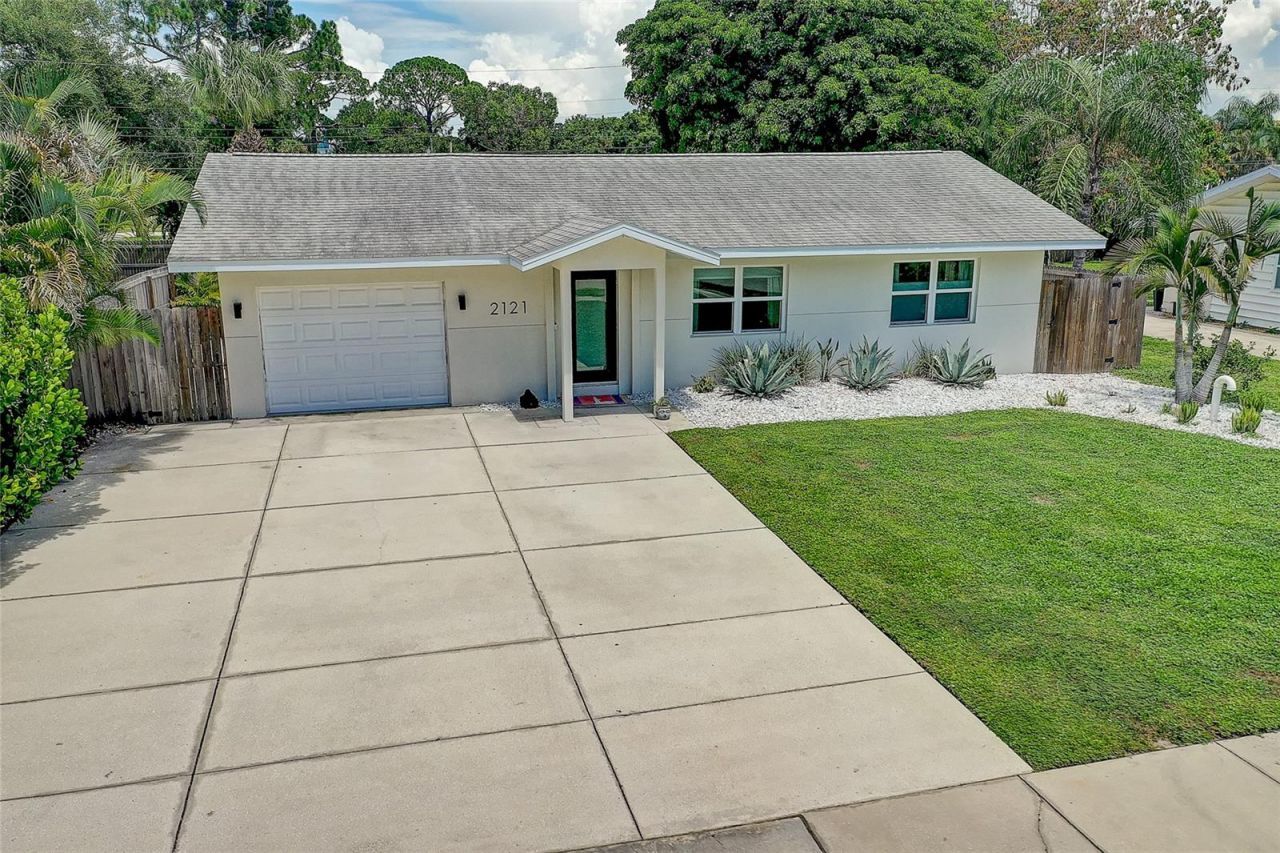 2121 Palm Terrace, Sarasota, FL 34231 Photo