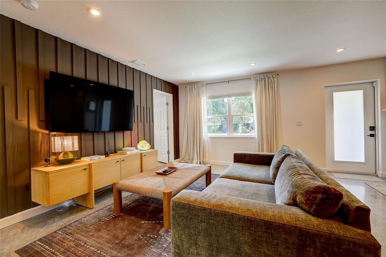 2121 Palm Terrace, Sarasota, FL 34231 Photo