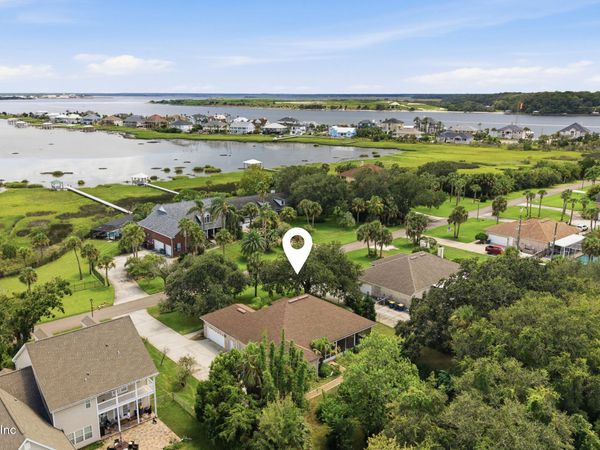 9174 MILTON Drive, Jacksonville, FL 32226