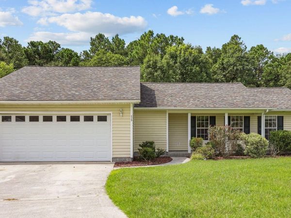 529 Blackberry Court , Hubert, NC 28539